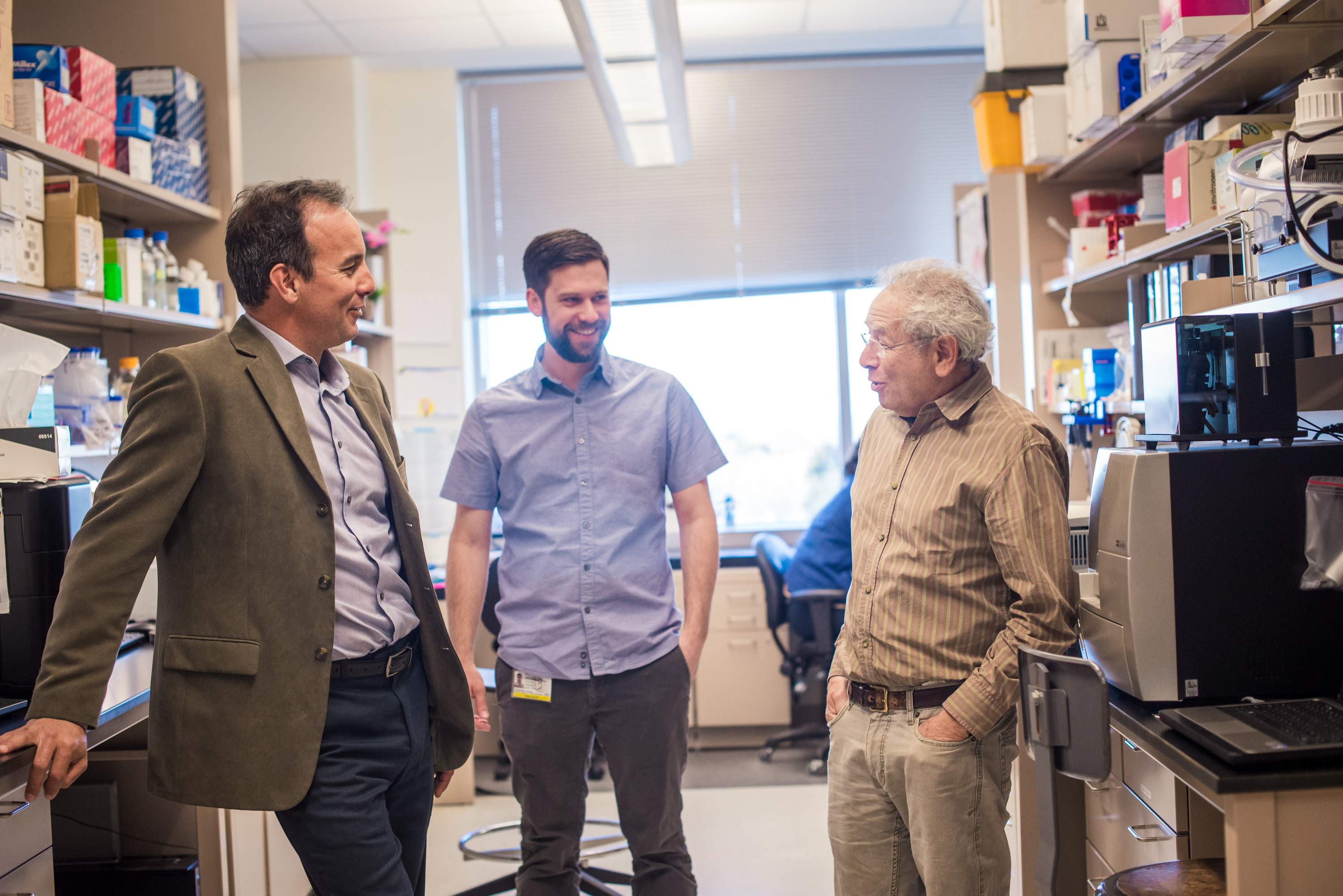 001_CRNIC Dr. Joaquin Espinosa (left) and his colleagues